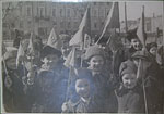 Детский сад Дзержинского района на прогулке. Май, 1942 г.