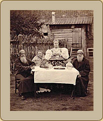 Ivan (Jean) Raoult. Nizhny Novgorod Province. At the Laid Table. 