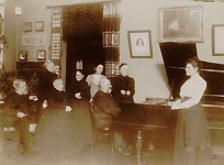 М. А. Балакирев за роялем в гостиной А. Н. Пыпина