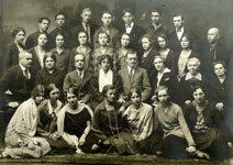М. И. Травчетов среди своих коллег и учеников