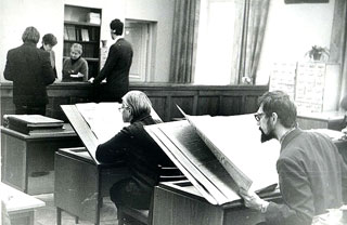Газетный читальный зал. 1989 год