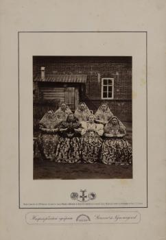 Jean Raoul.  Nizhny Novgorod Province. Girls in National Costumes.  Late 1870s