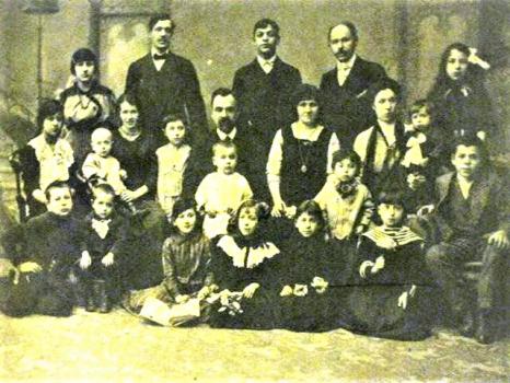 Семья Ц. И. Грин  (около 1916 г.)