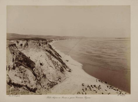 М. П. Дмитриев. Вид вверх по Волге с утеса Стеньки Разина. 1890-е.